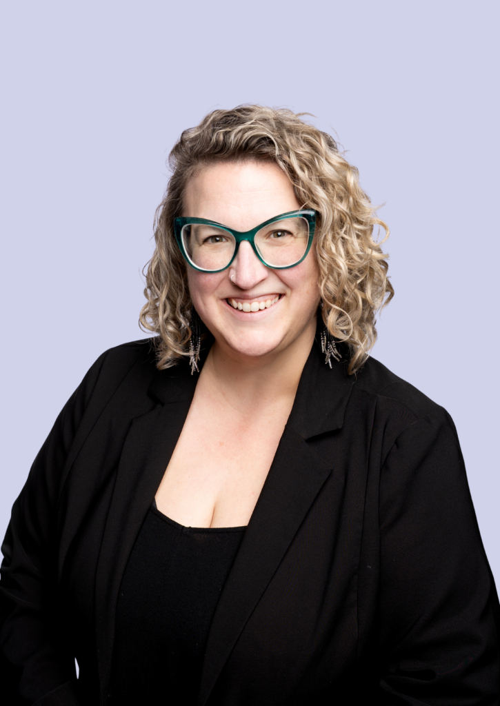 Amanda van Baarsen Headshot